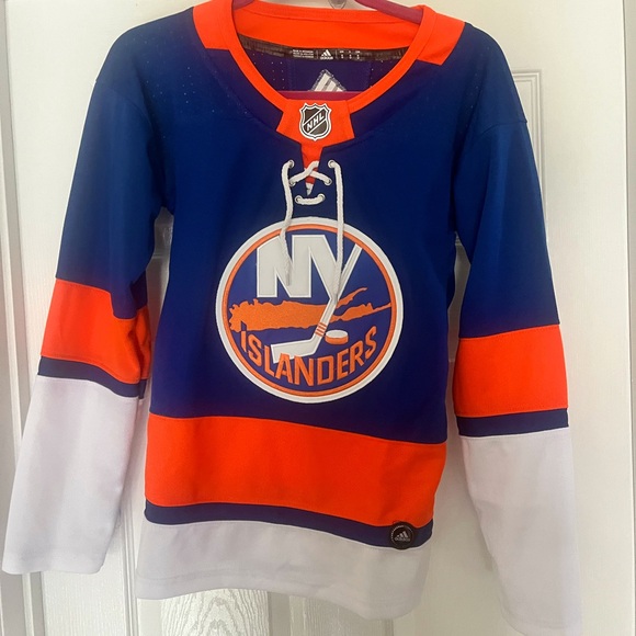 NY ISLANDERS FANATICS BLUE JERSEY WOMEN - Picture 1 of 5